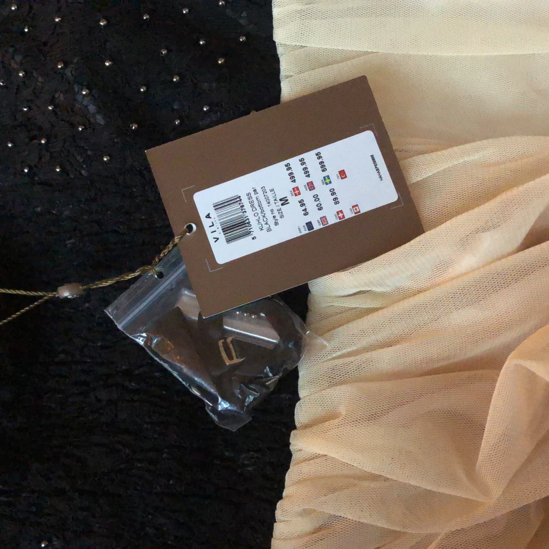 Klänning från VILA  - 90