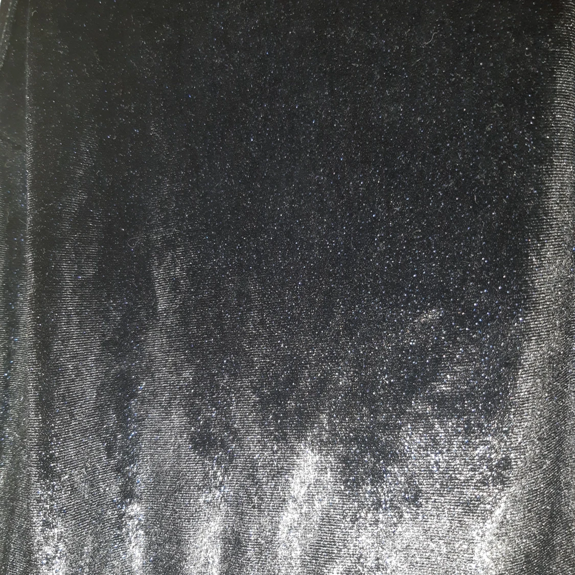 Skimrande klänning - 90