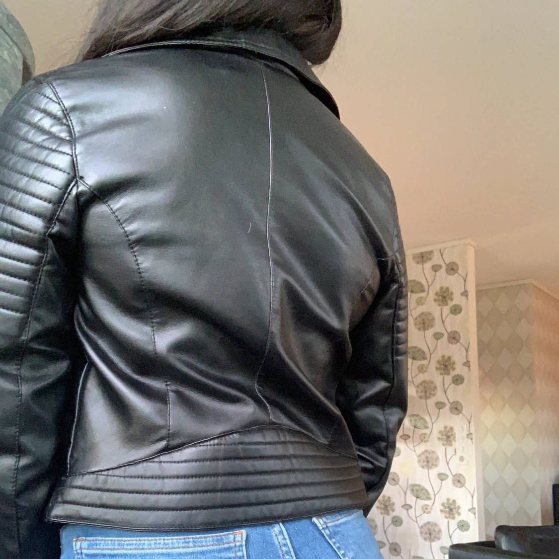 Svart skinnjacka - 90