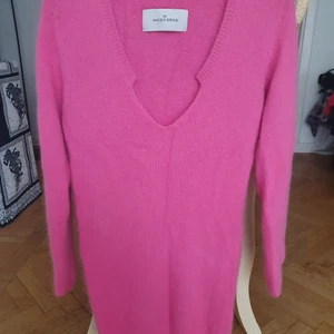 By Malene Birger  - ulltröja i utmärkt skick