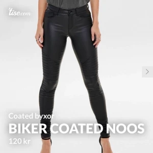 Biker coated noos - Byxor använda fåtal gånger, som nya. Storlek 34. 