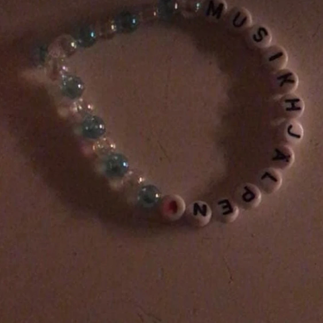 Musikhjälpen armband 