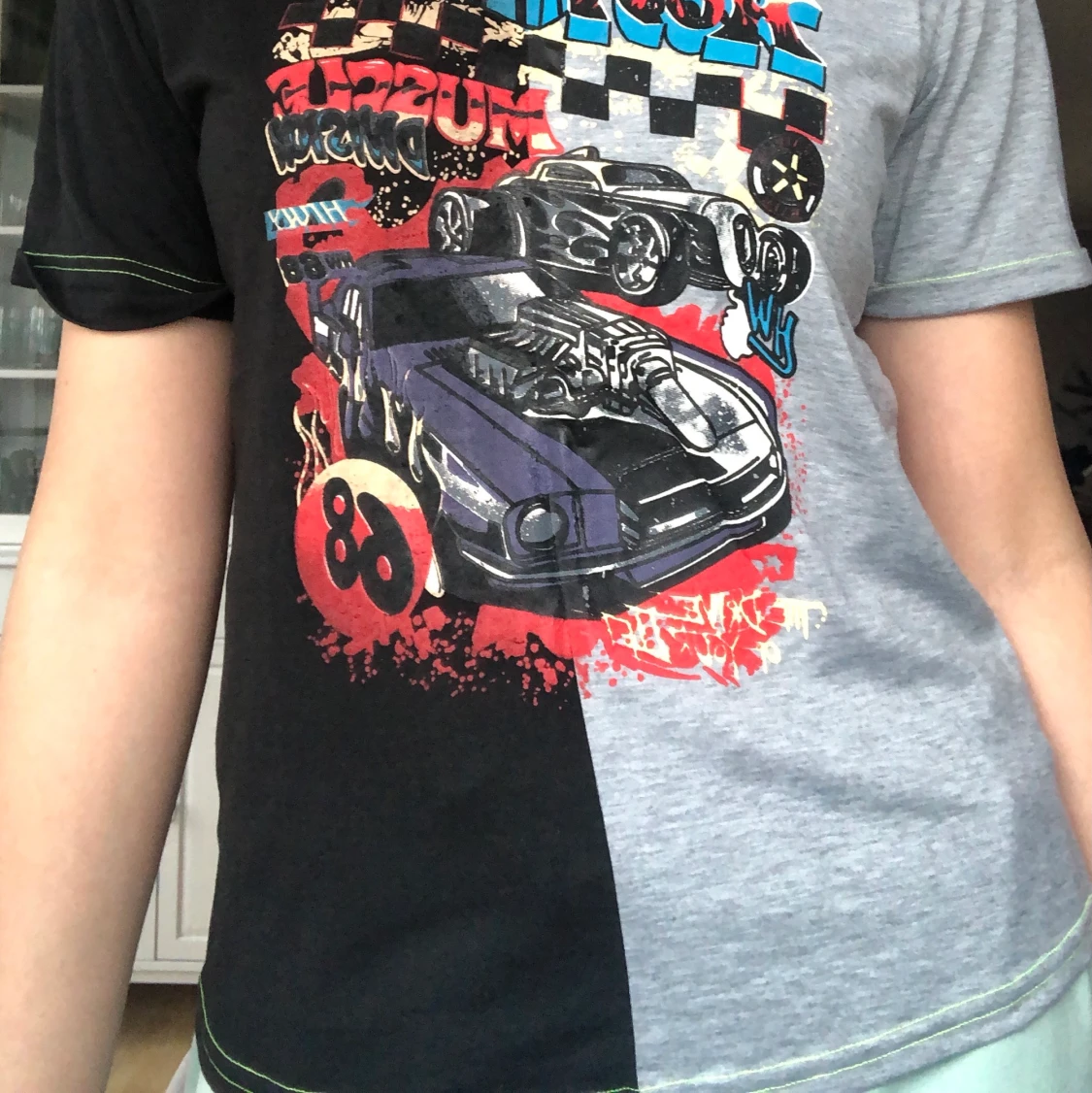 Tshirt med bilmotiv - 90