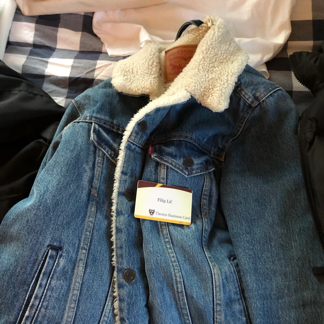 Levis sherpa jeansjacka size S - 90