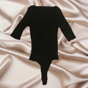 Svart body - Svart body i storlek xs😍