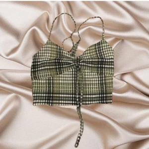 Rutig topp - Söt rutig topp i bra skick😍