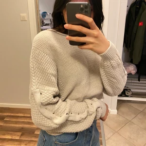 hollister tröja - sparsamt använd!