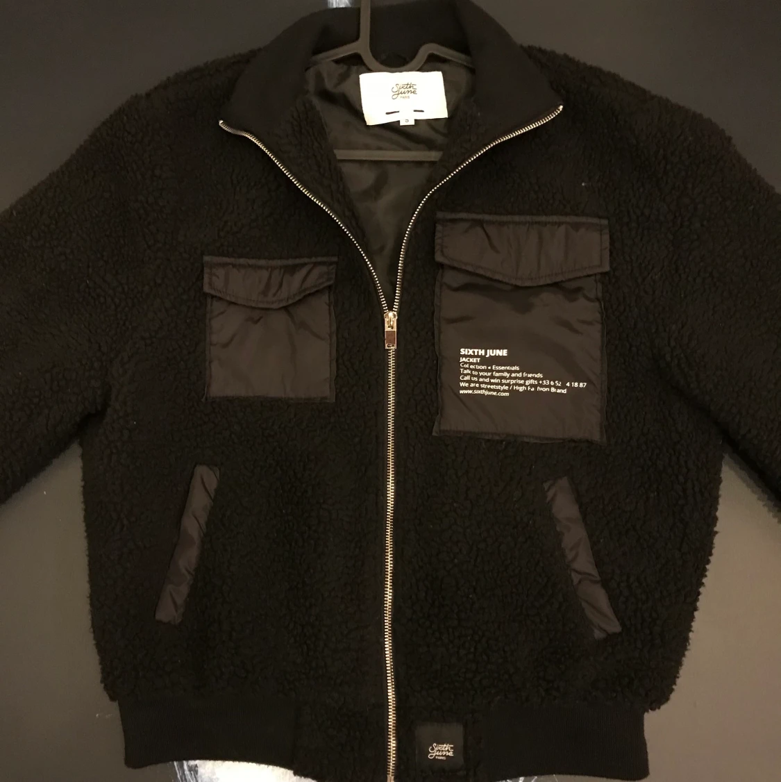 Sixth June ”teddy jacka”