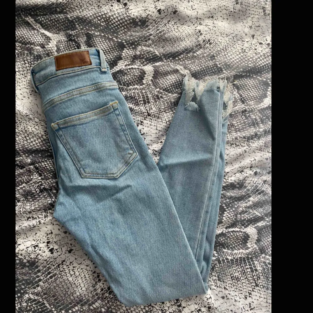 Bikbok jeans  Aldrig använda nypris 599kr. Jeans & Byxor.