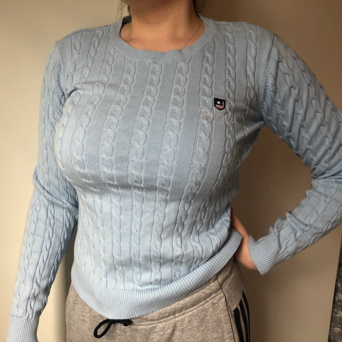 Kabelstickade Bondelid-tröjor - 90