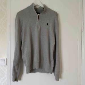  - Superfin och trendig tröja från POLO Ralph Lauren💞