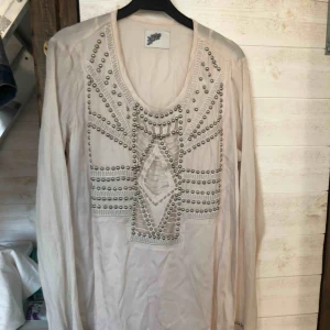  - Klänning köpt på mathilde i Sthlm 