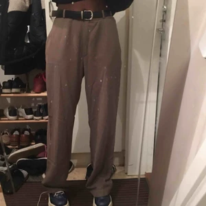  - Bruna kostymbyxor🦋🦋skönaste materialet! Knappt använda 