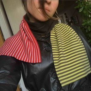  - Näst intill oanvänd halsduk från Design House Stockholm. Mjuk och skön. Originalpris: 545 kr.