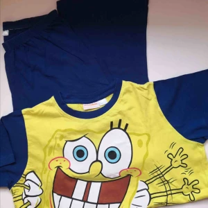  - Pyjamas med korta ärm