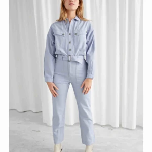  - Världens finaste jumpsuit från & other stories! Aldrig använd, kvitto och lapparna finns kvar! 🦋✨ Passar L och troligen en storlek större! Frakten är inkluderat i priset 💓