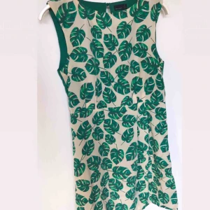  - Fin klänning i fint skick. 