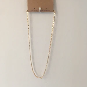 Halsband  - Halsband från bandy melville. Aldrig använt, som man kan se är den fortfarande oöppnad. Möts upp i Stockholm annars står köparen för frakt.