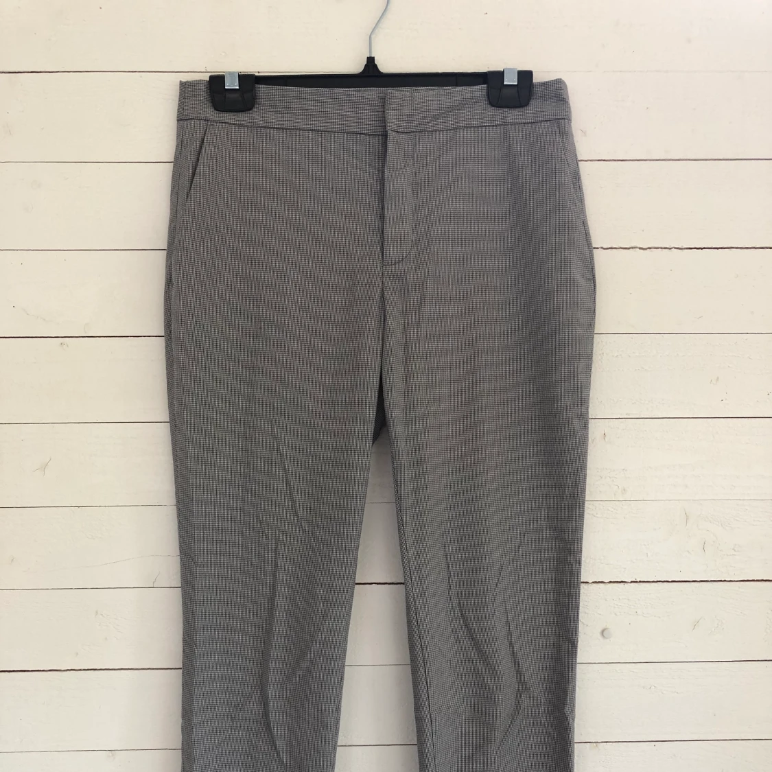 Svart/vita kostymbyxor från Zara i strl 36