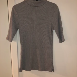 Toppar - Fina toppar, fåtal gånger använda