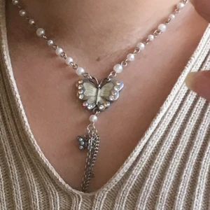 Halsband y2k - Ett skitsnyggt halsband som inte kmr till användning! Jättebra skick!