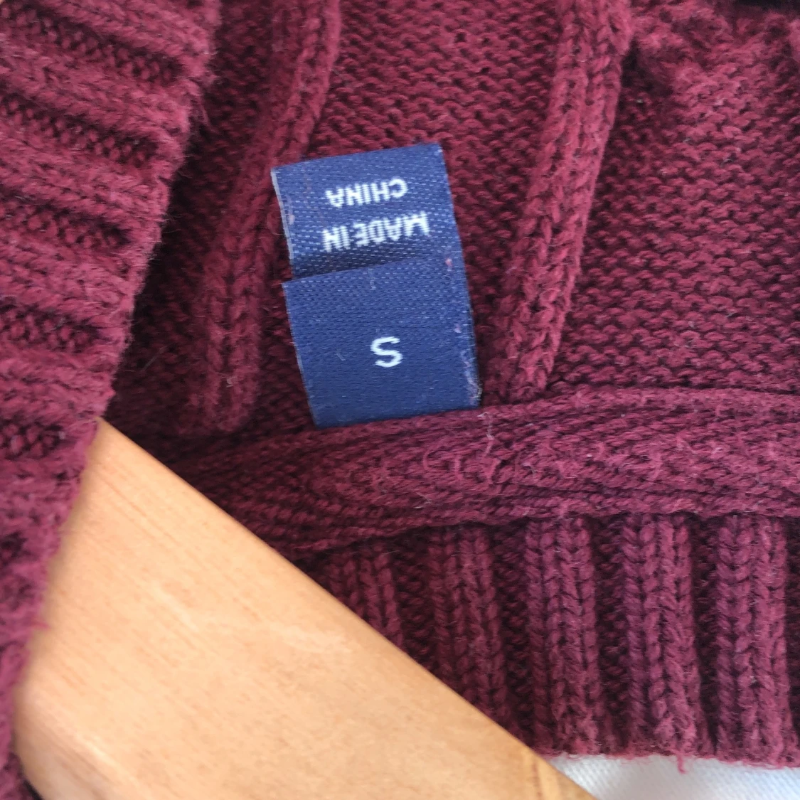 Kabelstickad GANT tröja. (S) - 90