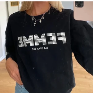 Sweatshirt - Lånad bild🥵 Storlek 36