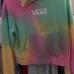 Vans hoodie XS - Oanvänd hoodie från vans