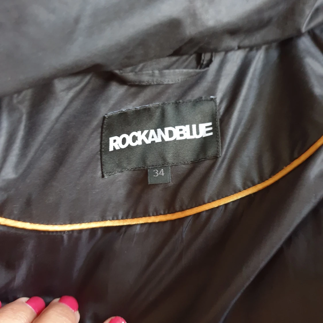 Jacka med päls - 91