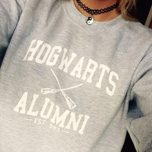  - Snyggaste tröjan !! Sitter bra på en S, frakt tillkommer. 