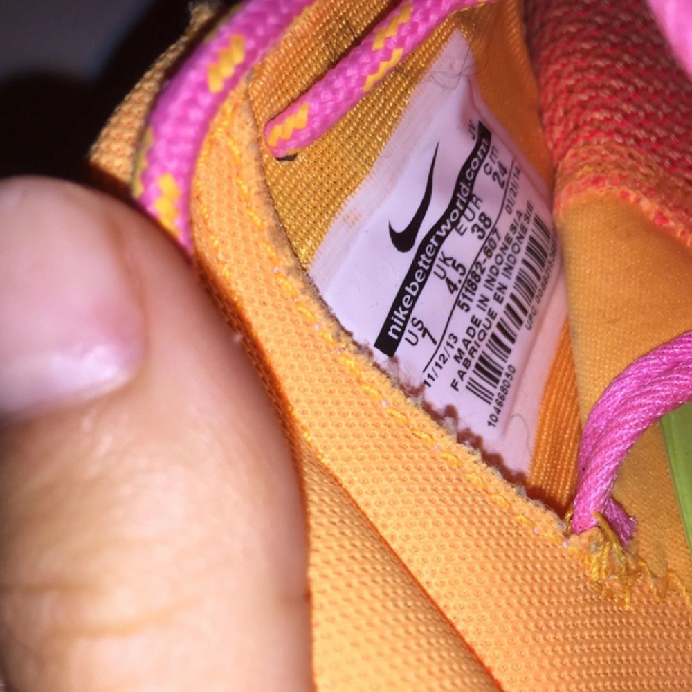 Äkta Nike skor, köpta i stadium | Plick Second Hand