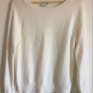  - Ganska tjock tröja från Cubus.