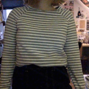  - collegetröja, grå och vit, storlek S