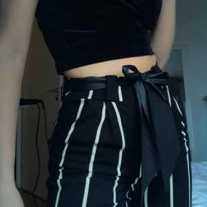  - Fina brallor från Danmark (vet inte butiken) 😍 Lappen har gått sönder även fast jag bara använt de 1 gång😔 Jag kan mötas upp i Lund annars står köparen för frakten❤️