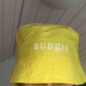  - Buckethat💘 behöver strykas💘