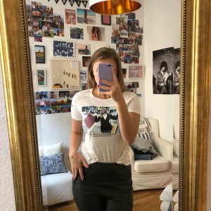 Clueless T-Shirt - Vit t-Shirt med tryck från filmen Clueless. Köpt på Zara för två år sen för 199