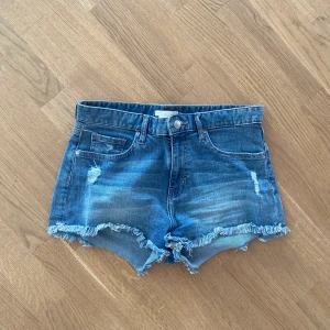 Shorts - Hm  - Shorts ifrån Hm i strl 36.
