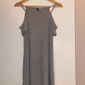 Klänning  - Klänning till salu 