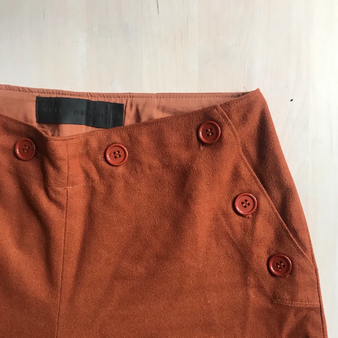 Raka bruna kostymbyxor  - 91