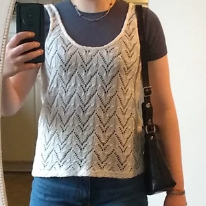 Stickat linne från Gina Tricot! - Stickat linne från Gina Tricot i stl s. Riktig 70-tals Vibe och så skönt!