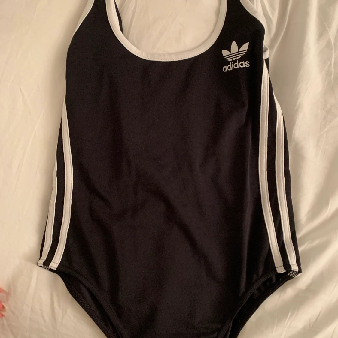 Adidas bodysuit, storlek S. 120kr.  - 90