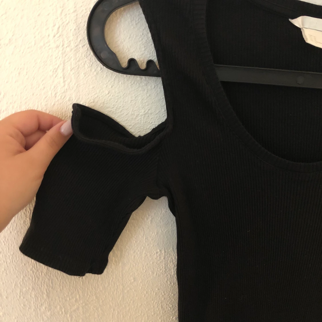 Basic Off-Shoulder tröja  - 90