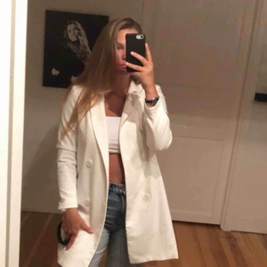  - fin vitjacka/kavaj från sheIn, aldrig använd! frakt ingår inte