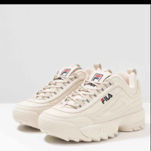  - Använda 1 gång men bestämmer mig nu för att sälja dessa snygga skor eftersom de inte min typ av skor 