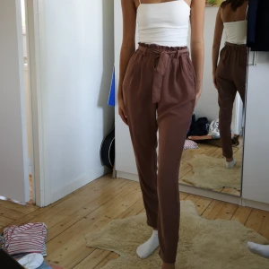  - Bruna fina byxor ✨✨