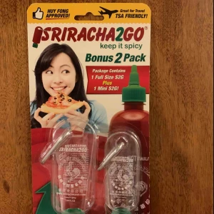  - Sriracha2go!  Oöppnad förpackning, köpt på Urban Outfitters!