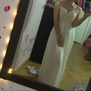  - Ny fest klänningen öanvand bara provat St 36 38