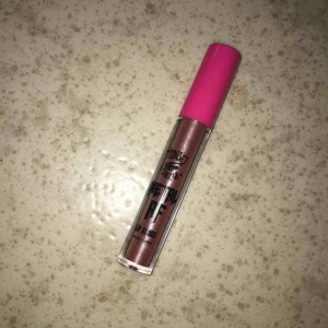  - Testat men inte använt. Säljer pga för glittrigt för mig!💕Köparen står för frakt📦