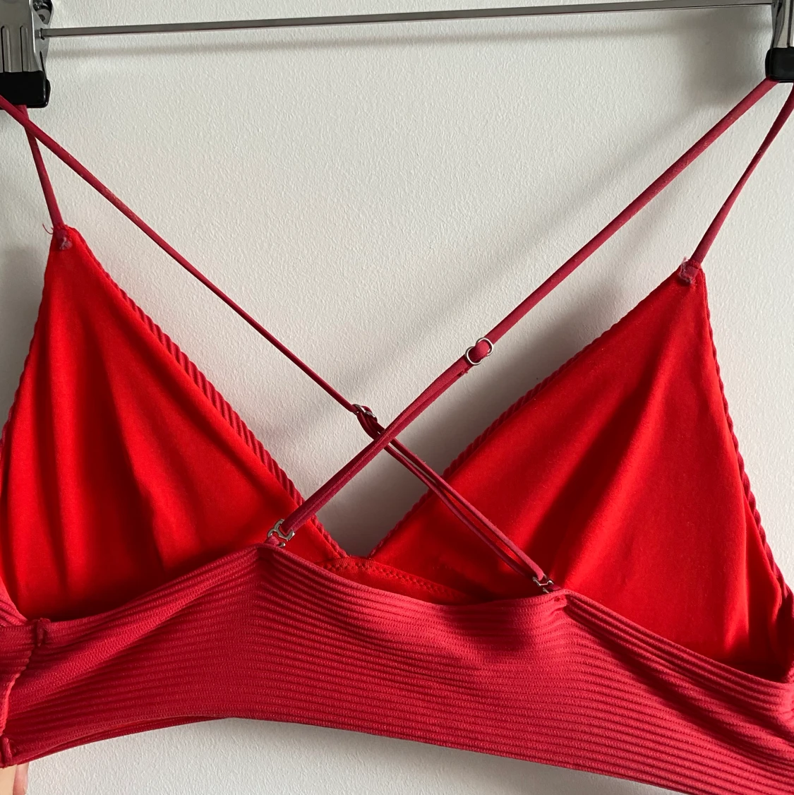 Röd bikiniöverdel  - 91