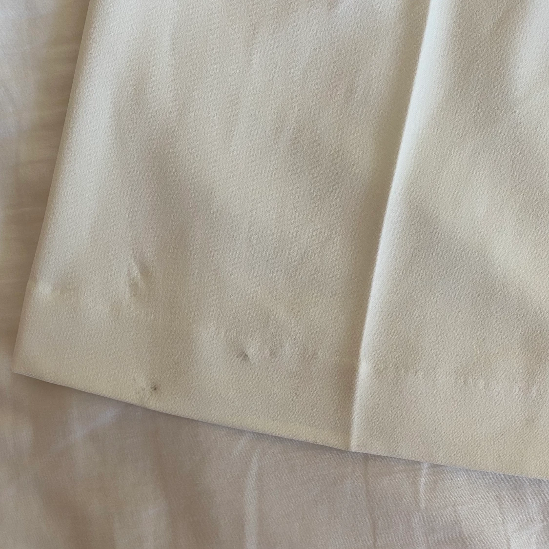 Vita kostymbyxor med slits - 91